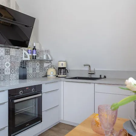 Apartment Salzblütenbude 2 *